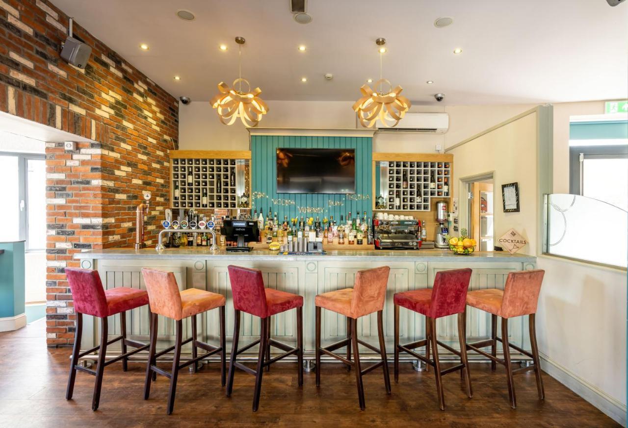 The Inn Hotel Bar And Restaurant Saint Helier Exterior photo